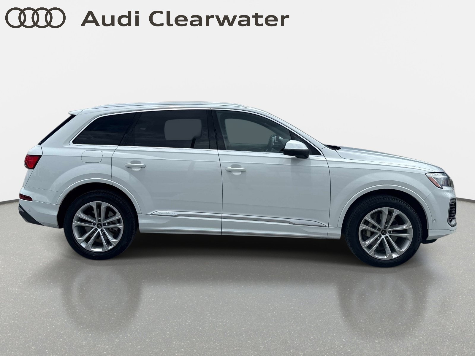 Certified 2025 Audi Q7 3.0T Premium Plus AWD/4WD image 5
