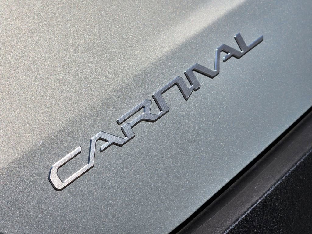New 2026 Kia Carnival EX FWD image 8
