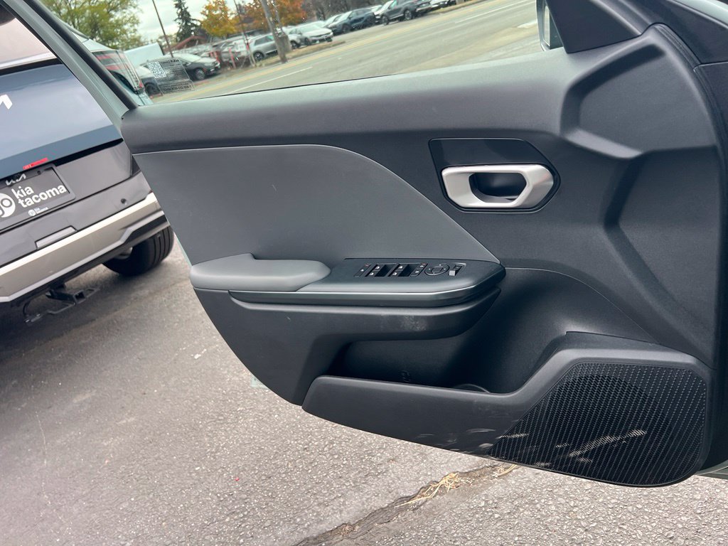 Certified 2025 Kia K4 FWD image 18