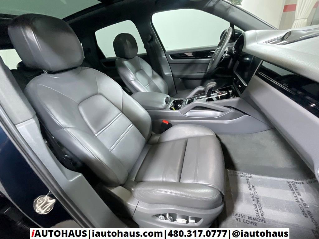 Used 2019 Porsche Cayenne Base image 17