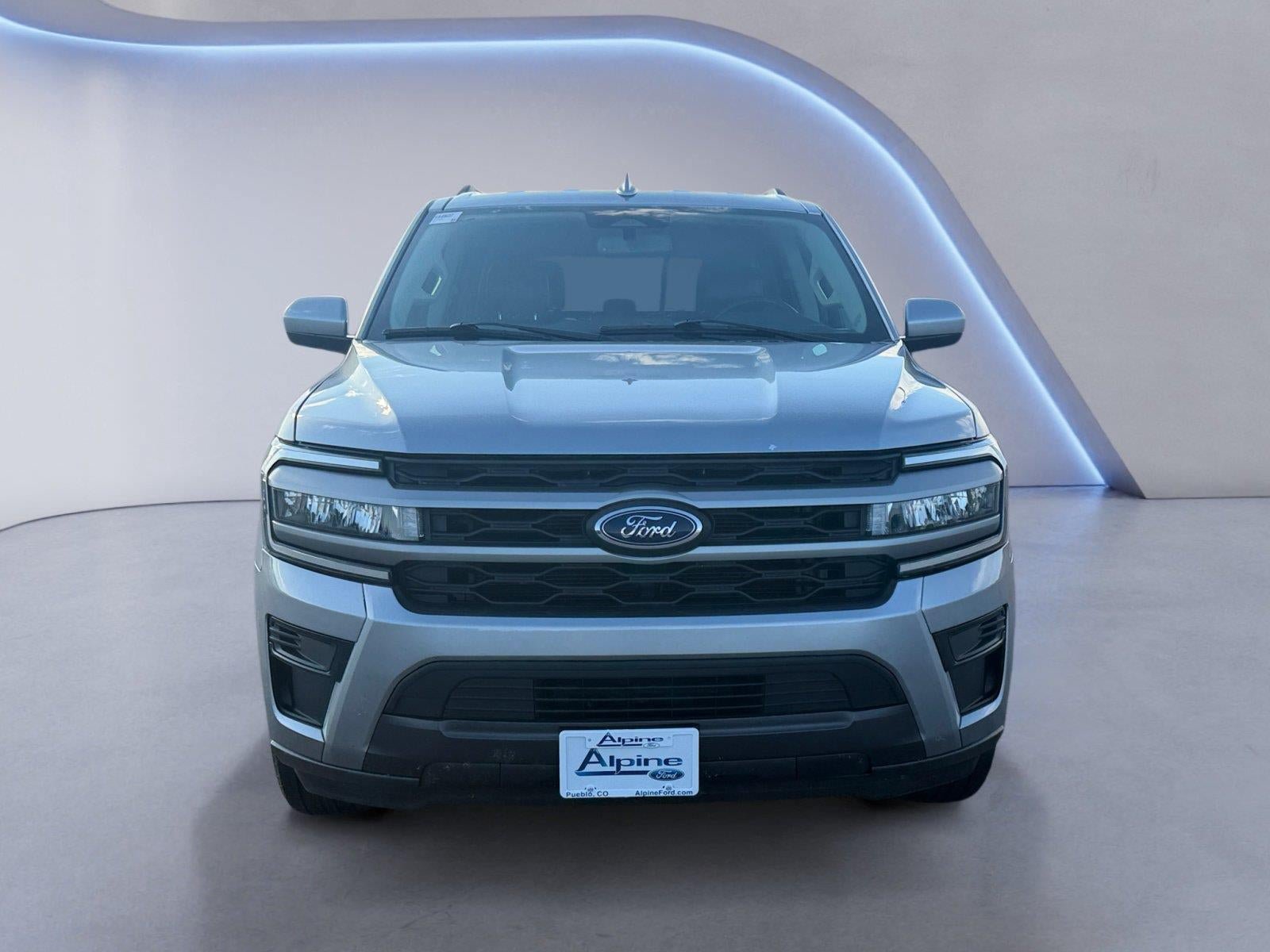 Used 2024 Ford Expedition XLT AWD/4WD image 8