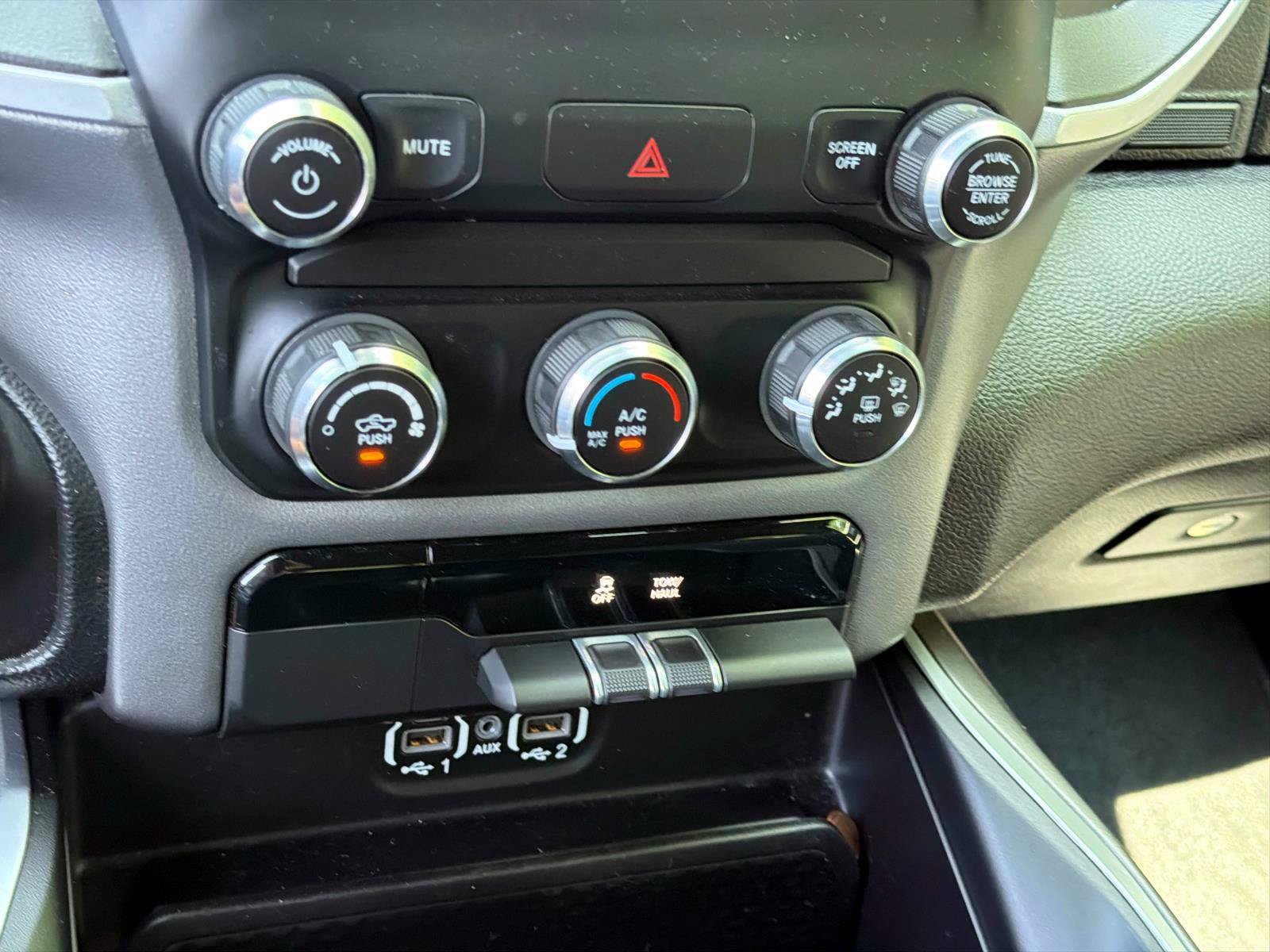 Used 2022 RAM 1500 Big Horn AWD/4WD image 22