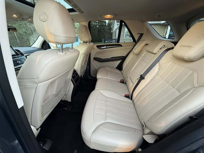 Used 2016 Mercedes-Benz GLE 350 4MATIC w/ Premium Package image 16