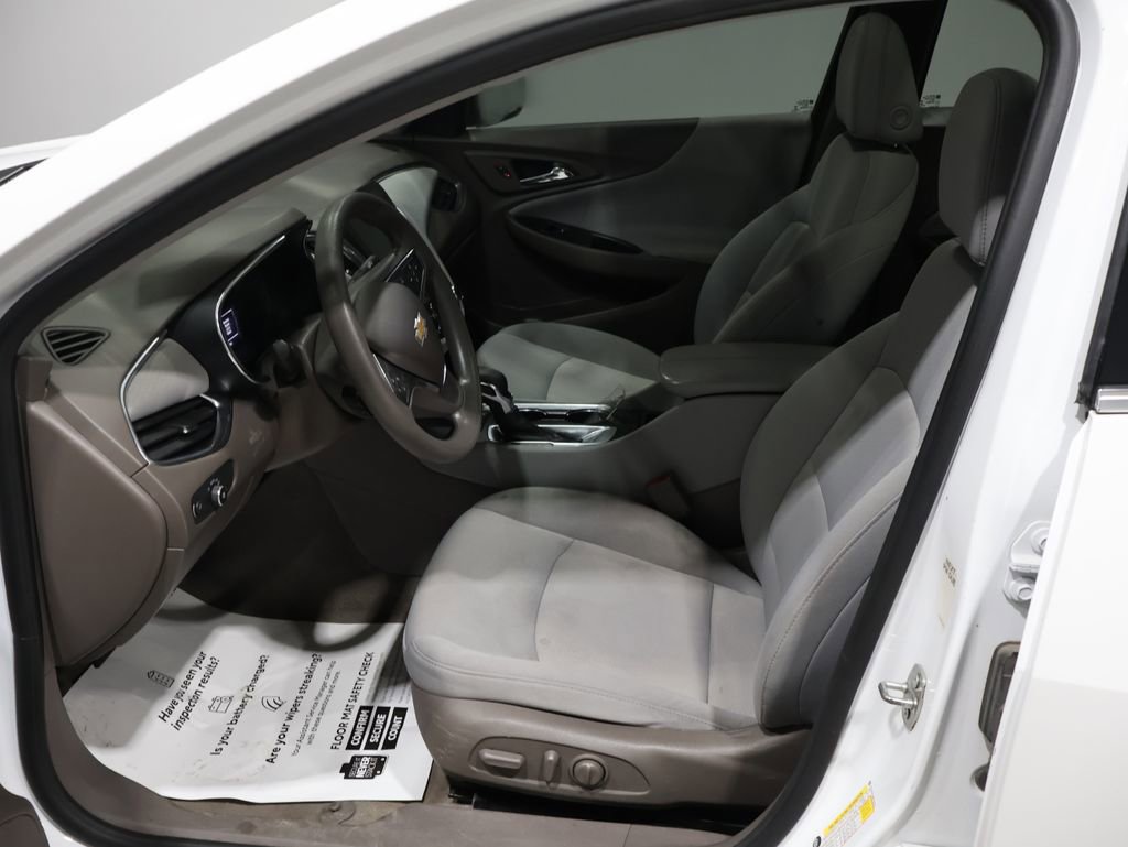 Used 2021 Chevrolet Malibu LT image 9