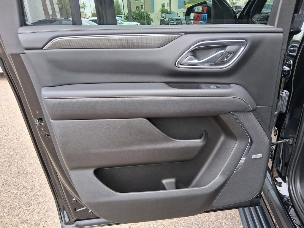 Used 2023 GMC Yukon XL AT4 w/ AT4 Premium Package image 15