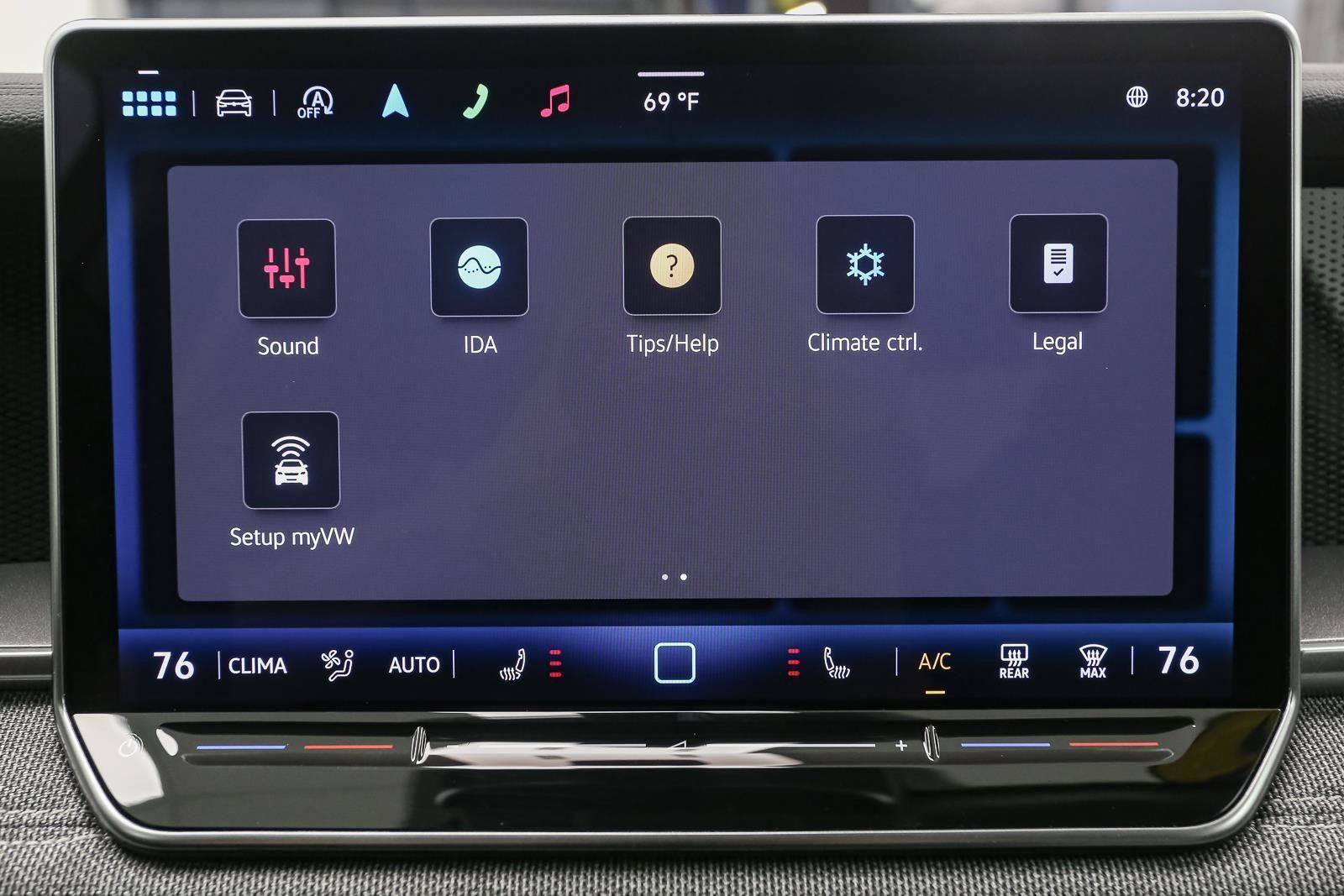 Used 2025 Volkswagen Tiguan S image 24