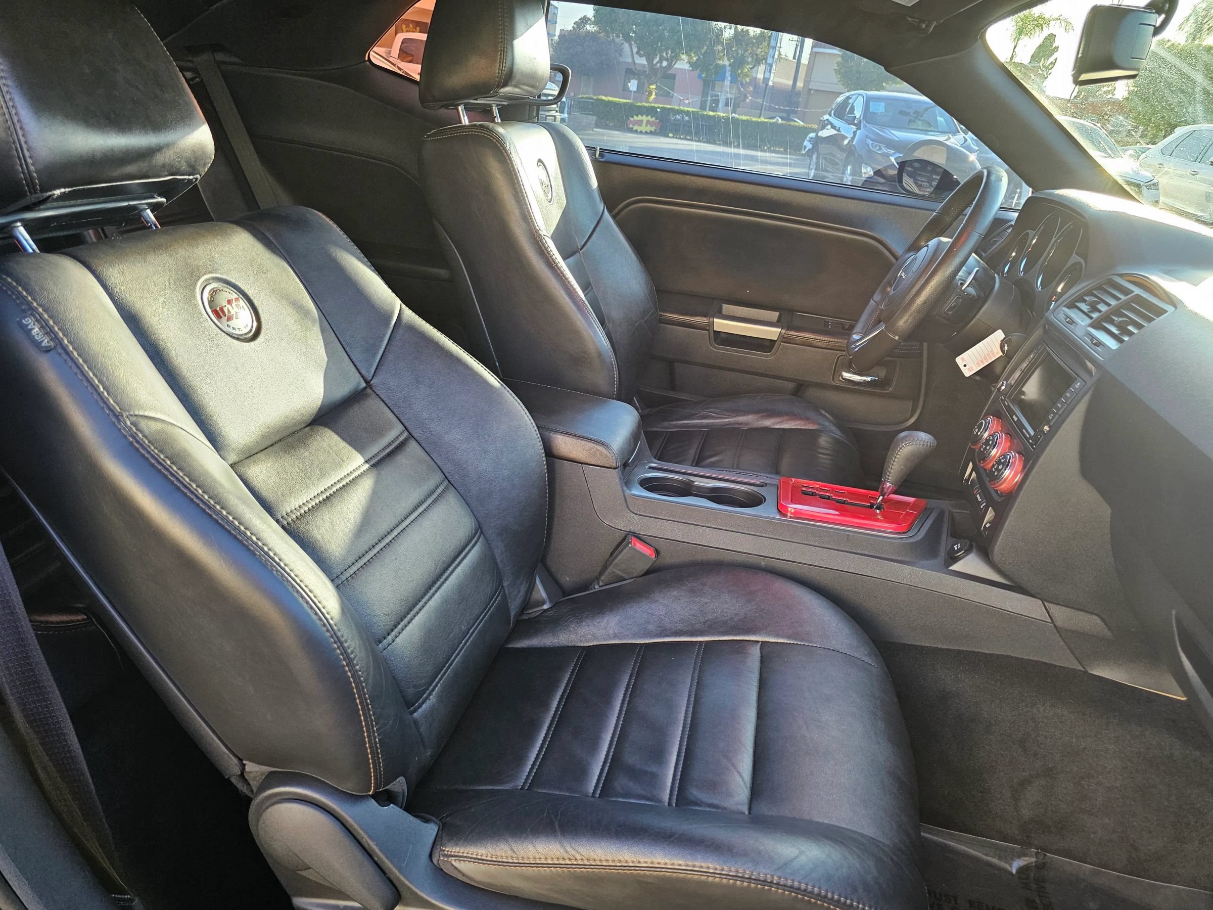 Used 2014 Dodge Challenger SXT RWD image 18