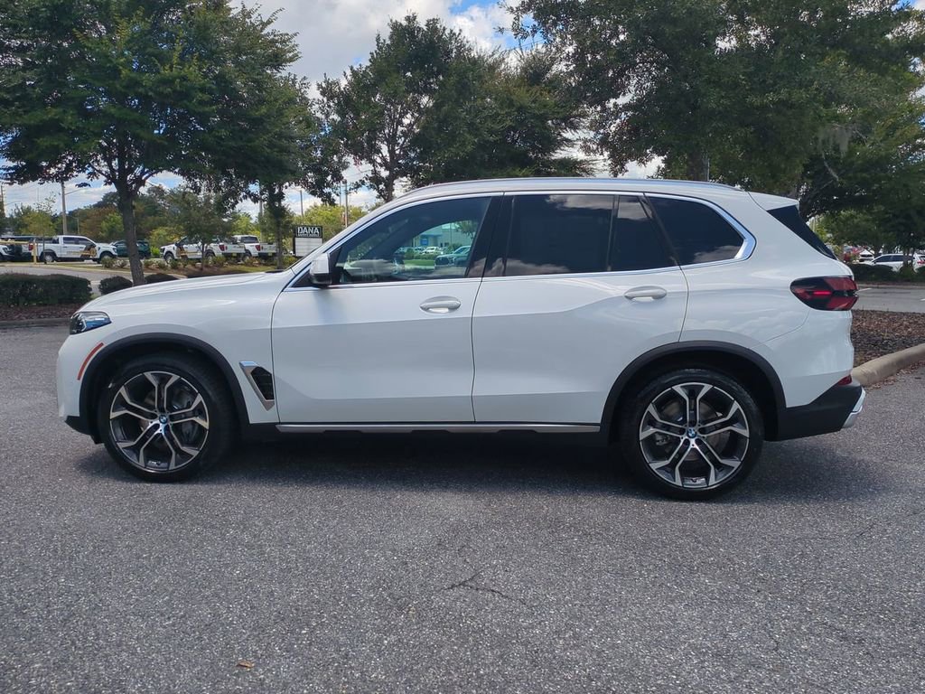 New 2026 BMW X5 xDrive40i w/ Premium Package image 8