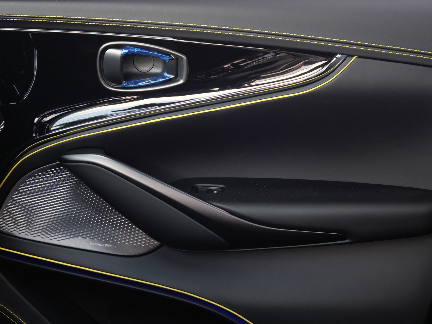 New 2026 Aston Martin DBX 707 AWD/4WD image 19