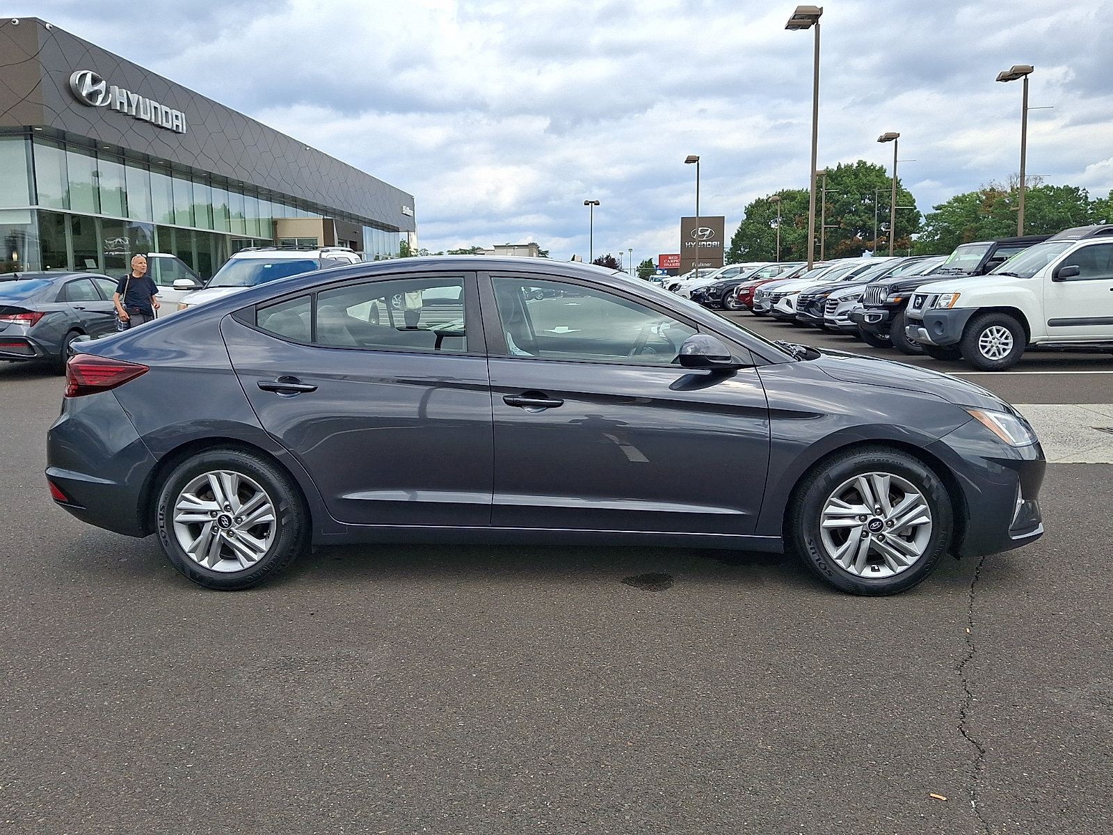 Used 2020 Hyundai Elantra Value Edition FWD image 7