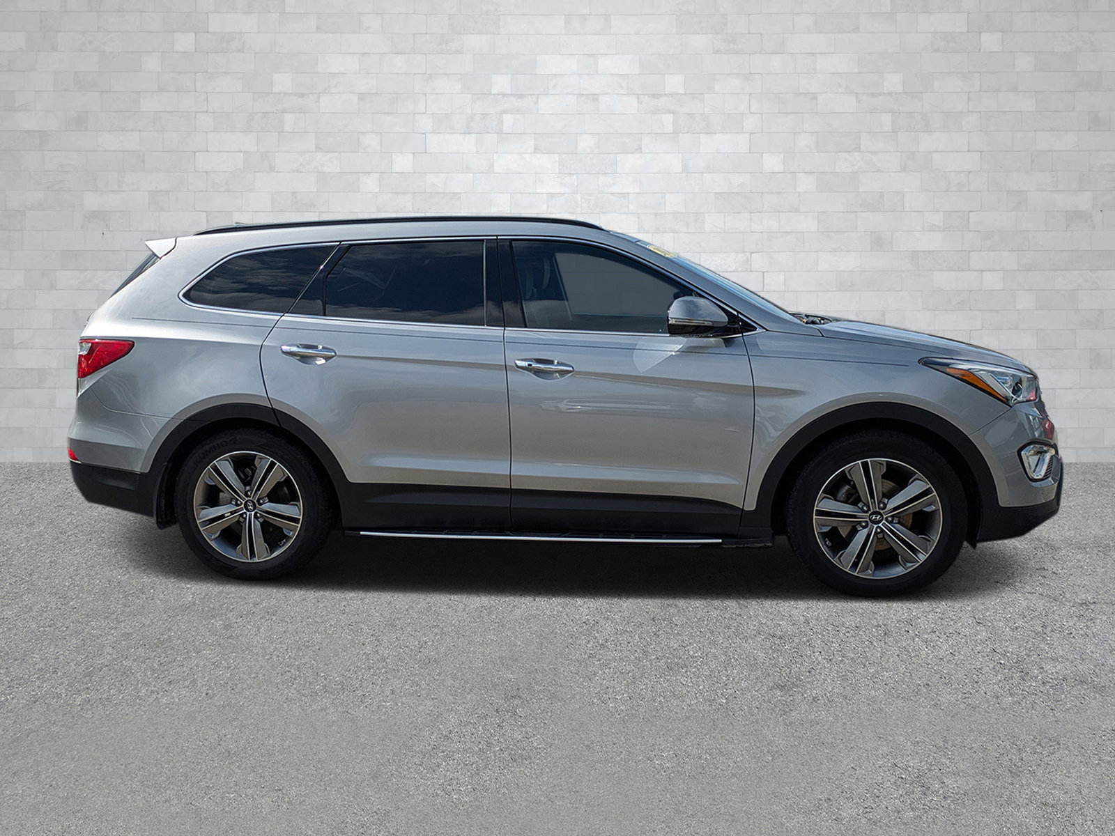 Used 2014 Hyundai Santa Fe Limited image 4