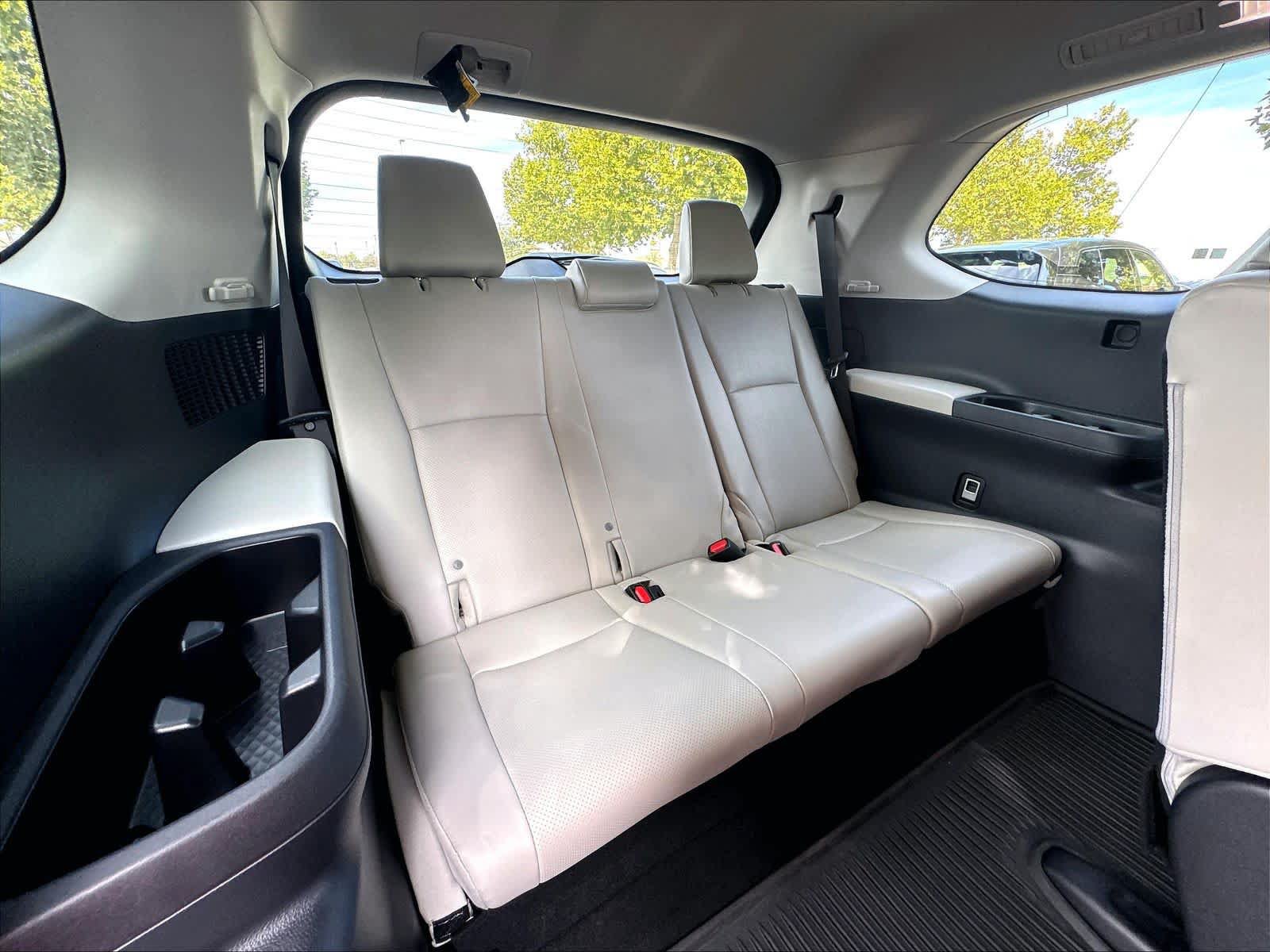 Used 2026 Toyota Grand Highlander AWD Hybrid image 29