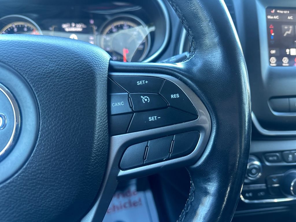 Certified 2021 Jeep Cherokee Latitude Lux image 30