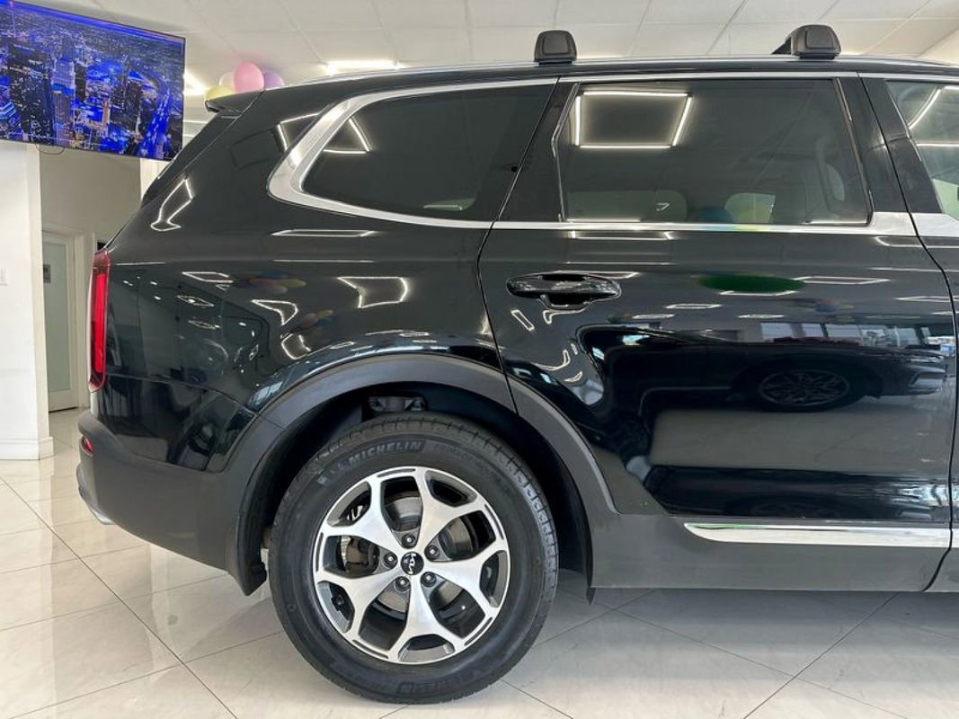 Used 2022 Kia Telluride EX image 8