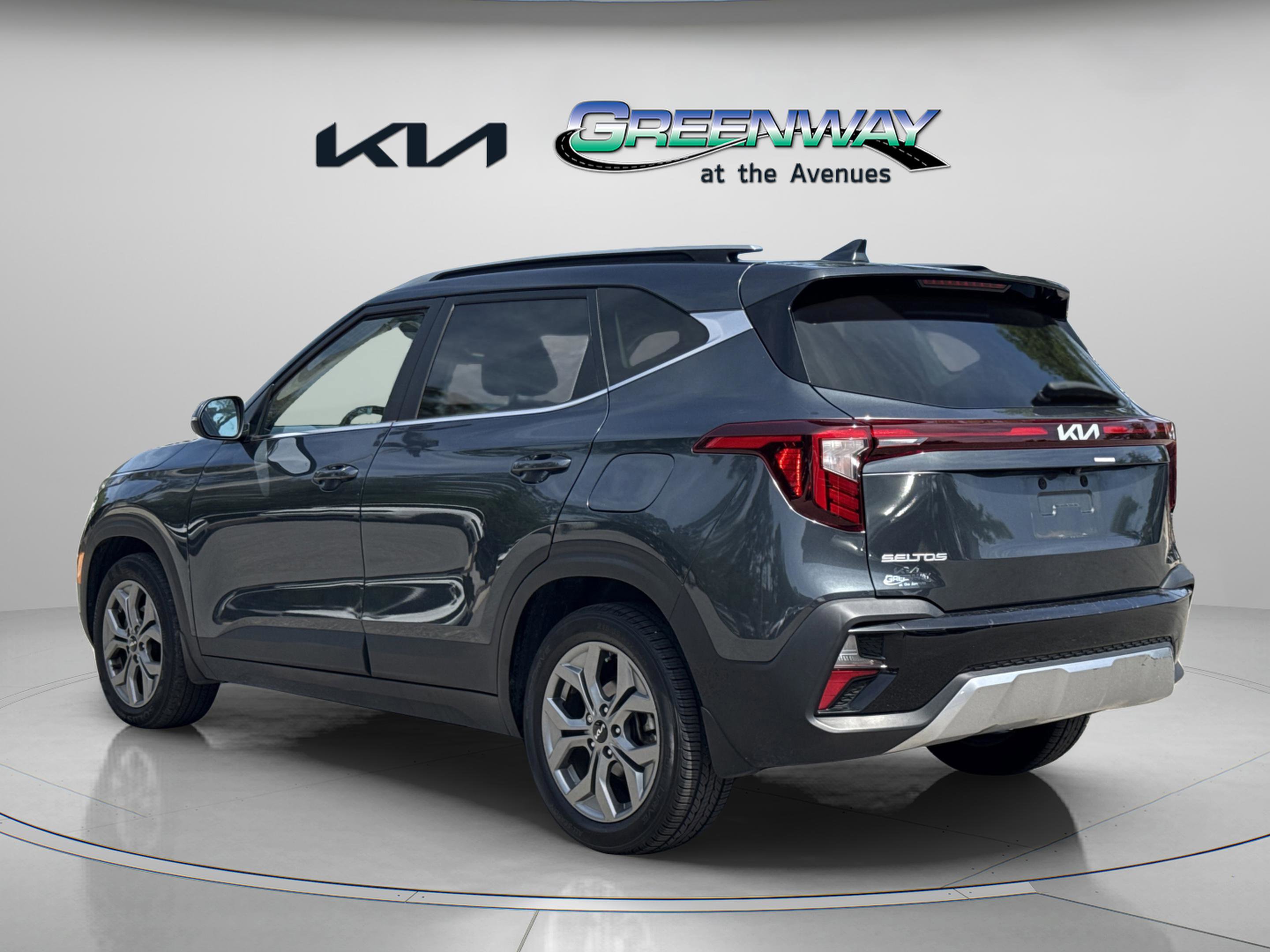 Certified 2024 Kia Seltos S FWD image 5