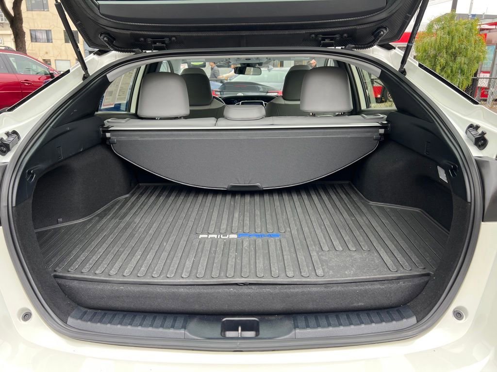 Used 2020 Toyota Prius Prime XLE FWD image 40