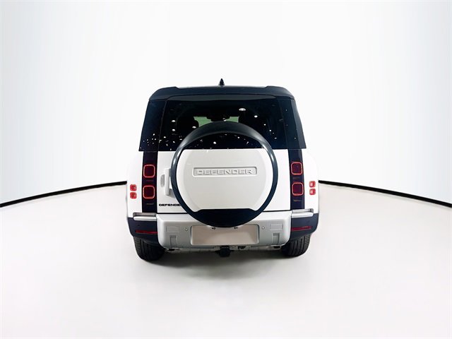 Used 2025 Land Rover Defender 130 S image 6