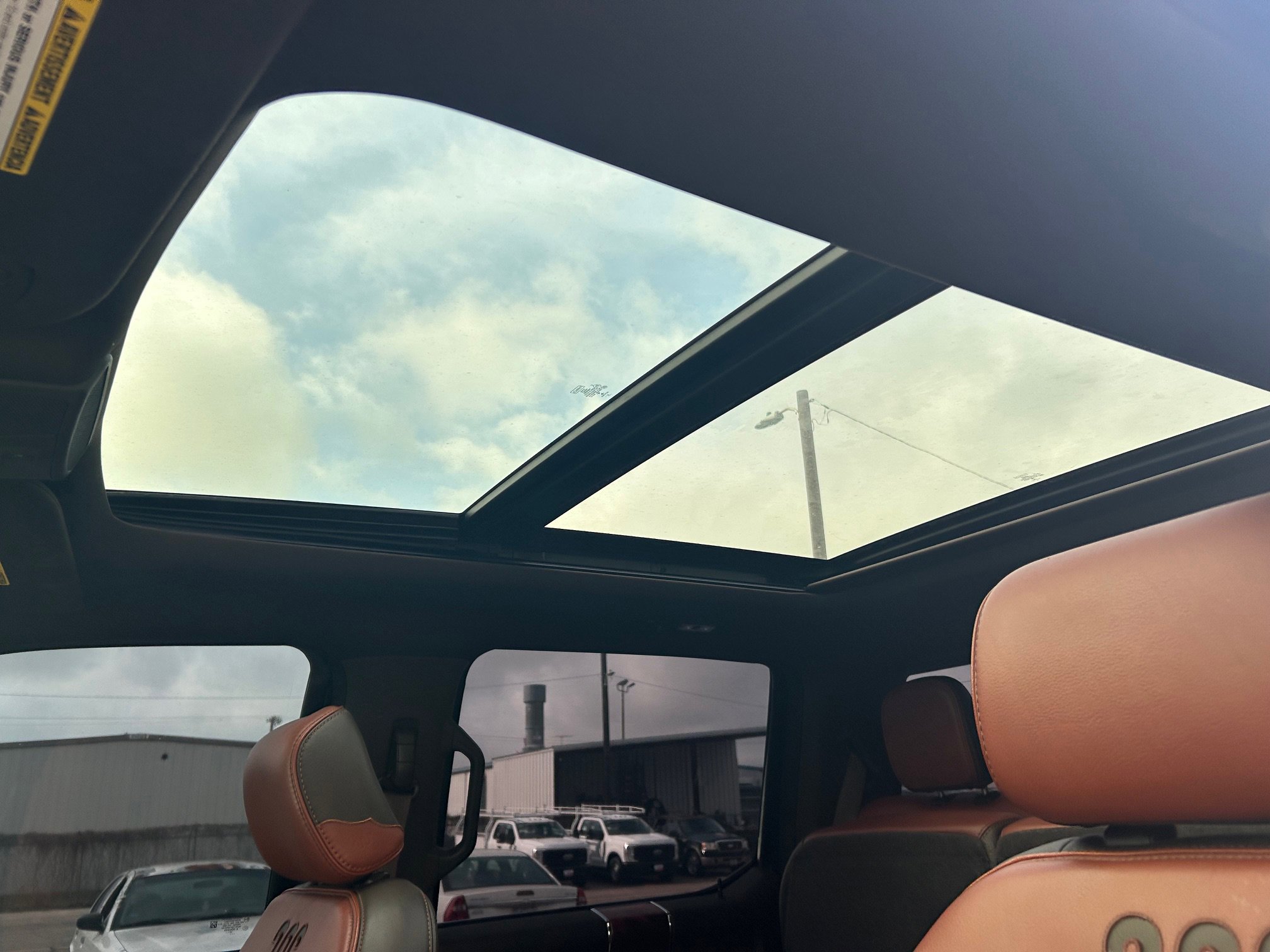 Used 2022 Ford F350 King Ranch w/ King Ranch Ultimate Package image 9