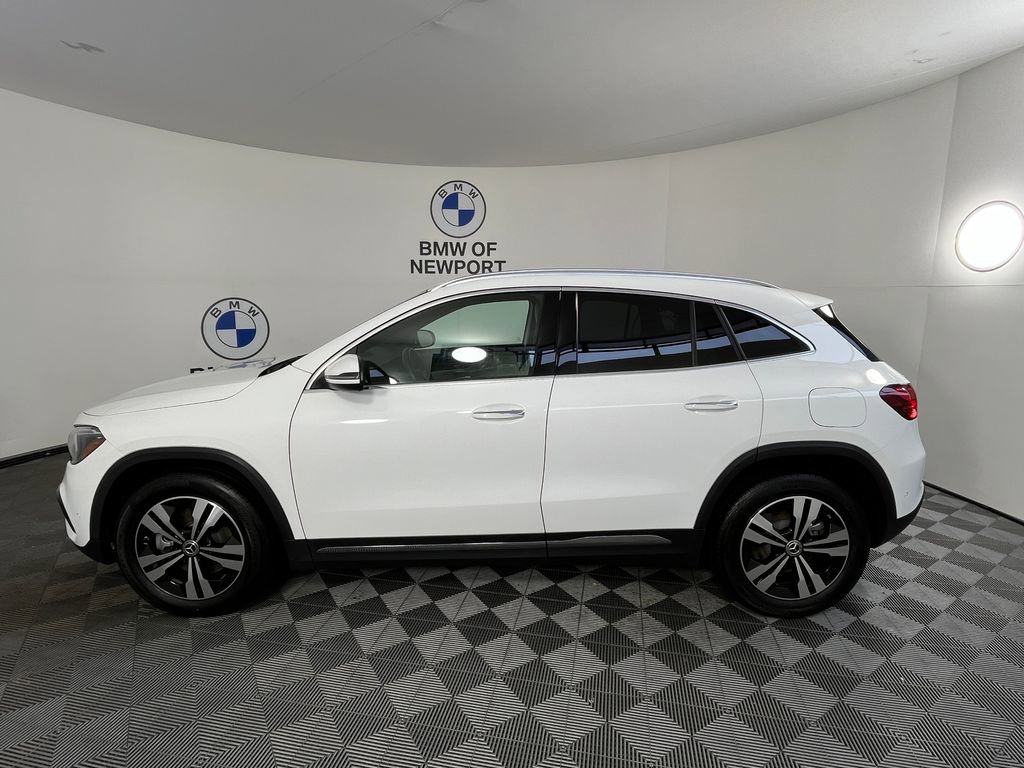 Used 2025 Mercedes-Benz GLA 250 4MATIC image 13