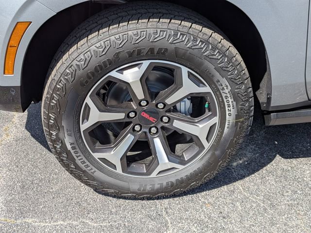 New 2026 GMC Yukon XL AT4 Ultimate AWD/4WD image 9