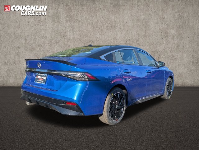 New 2027 Nissan Sentra SR w/ Floor Mat Package FWD image 8