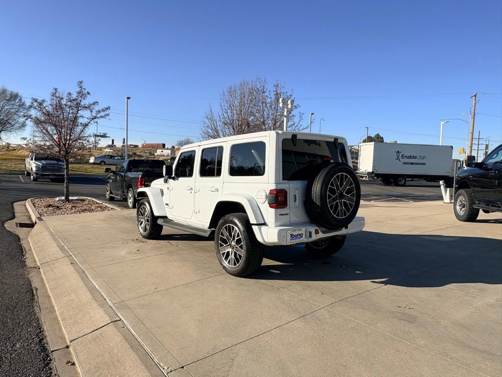 Used 2022 Jeep Wrangler Unlimited Sahara image 8