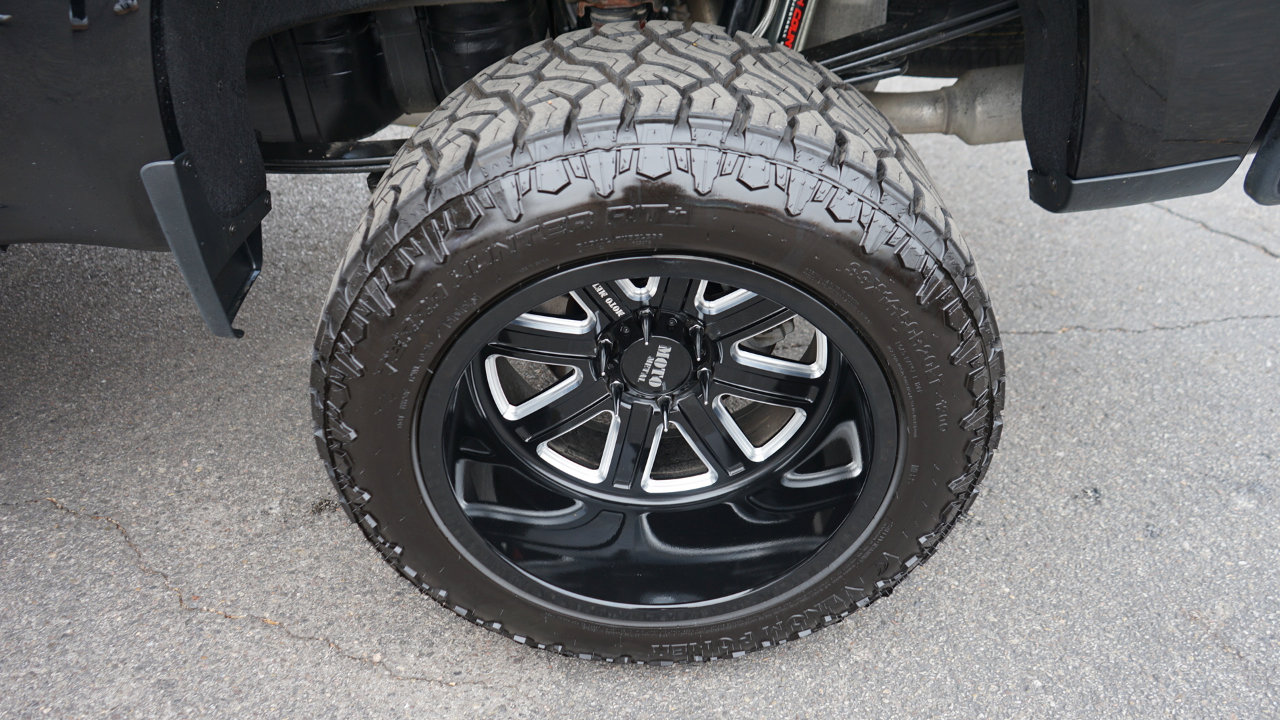 Used 2023 Chevrolet Silverado 1500 RST image 12