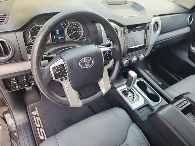 Used 2014 Toyota Tundra SR5 w/ SR5 Upgrade Package image 10