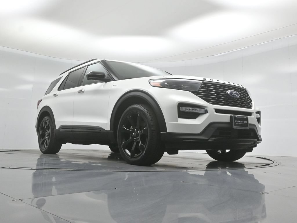 Certified 2023 Ford Explorer ST-Line w/ Class IV Trailer Tow Package RWD image 45