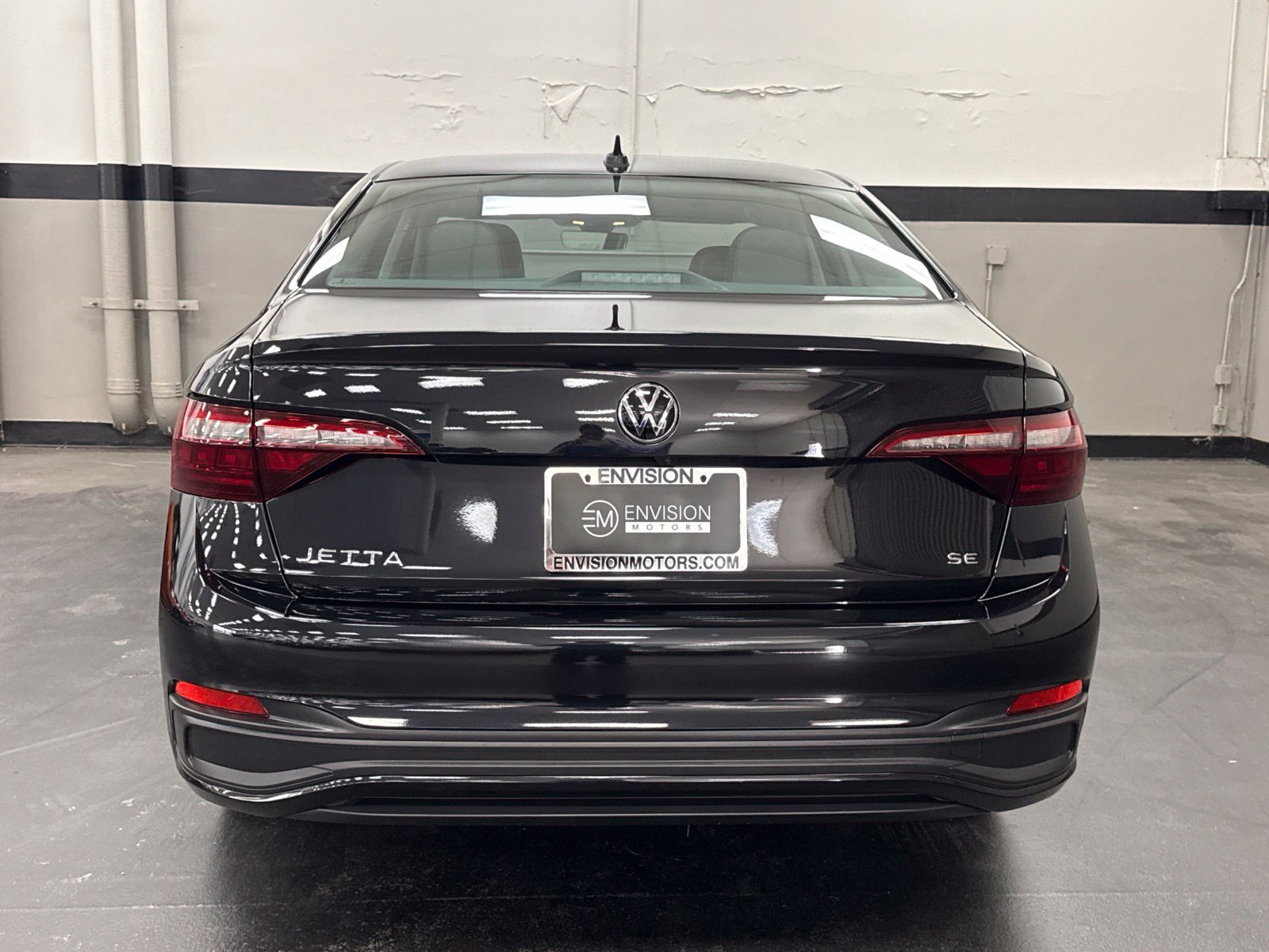 Used 2022 Volkswagen Jetta SE w/ Panoramic Sunroof Package FWD image 9