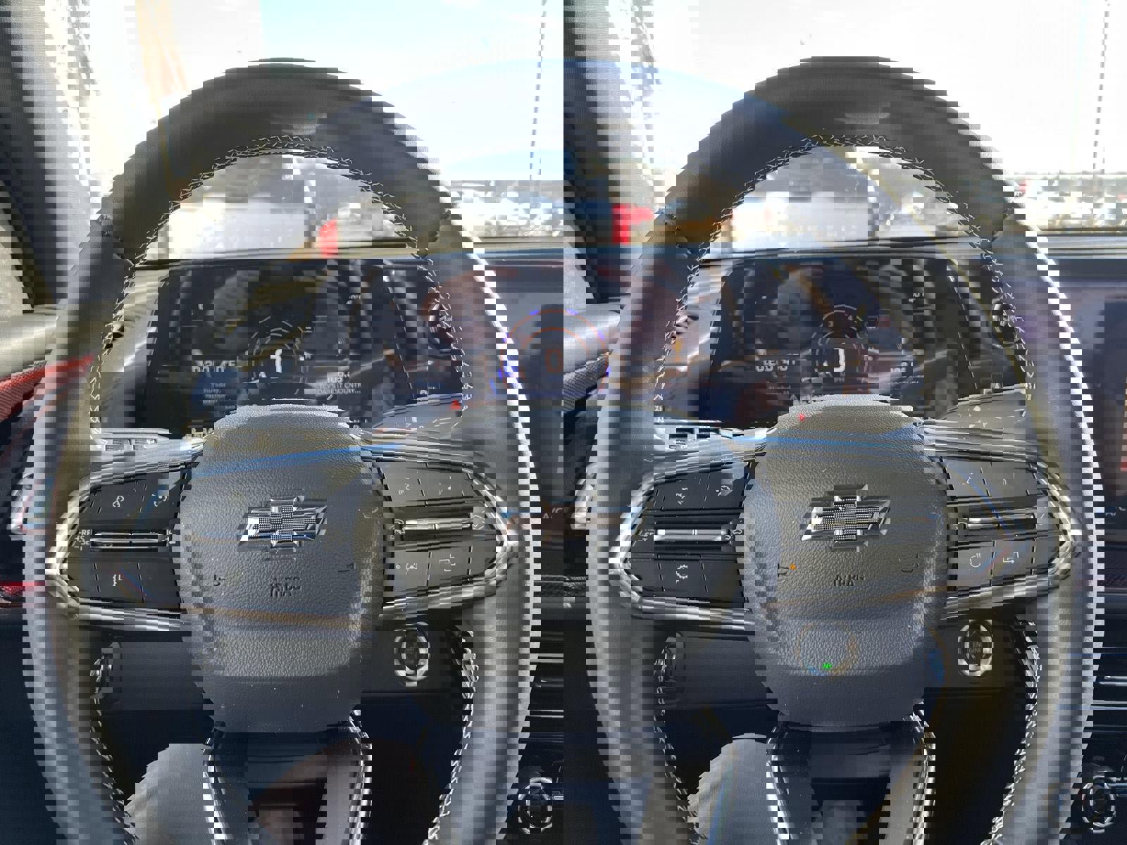 Used 2025 Chevrolet Traverse Z71 w/ Driver Confidence Package image 13