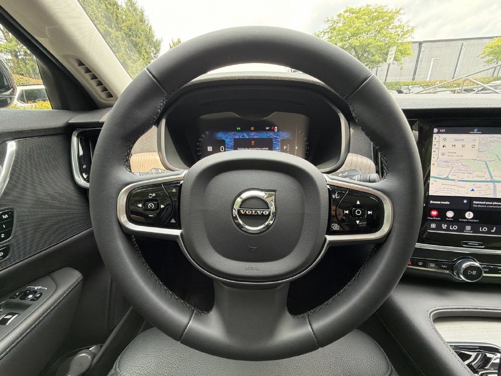 Used 2025 Volvo S90 B6 Plus AWD/4WD image 23