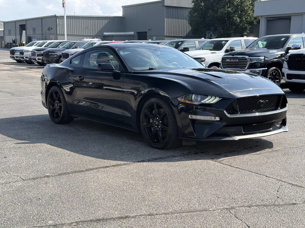 Used 2020 Ford Mustang GT w/ Black Accent Package RWD image 3