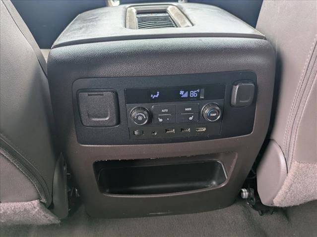 Used 2019 GMC Yukon XL Denali w/ Denali Ultimate Package AWD/4WD image 18