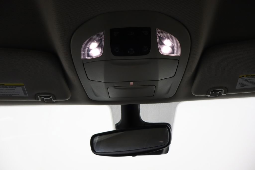 Used 2023 Chrysler Pacifica Touring-L image 27