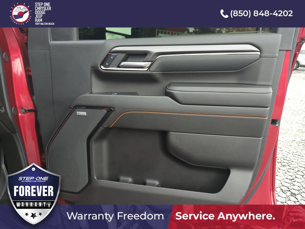 Used 2024 GMC Sierra 2500 AT4 w/ Technology Package AWD/4WD image 34