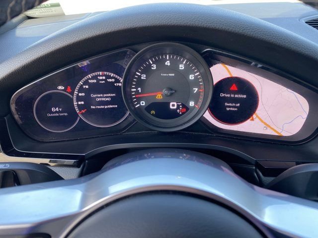 Used 2021 Porsche Cayenne Coupe w/ Premium Package image 16