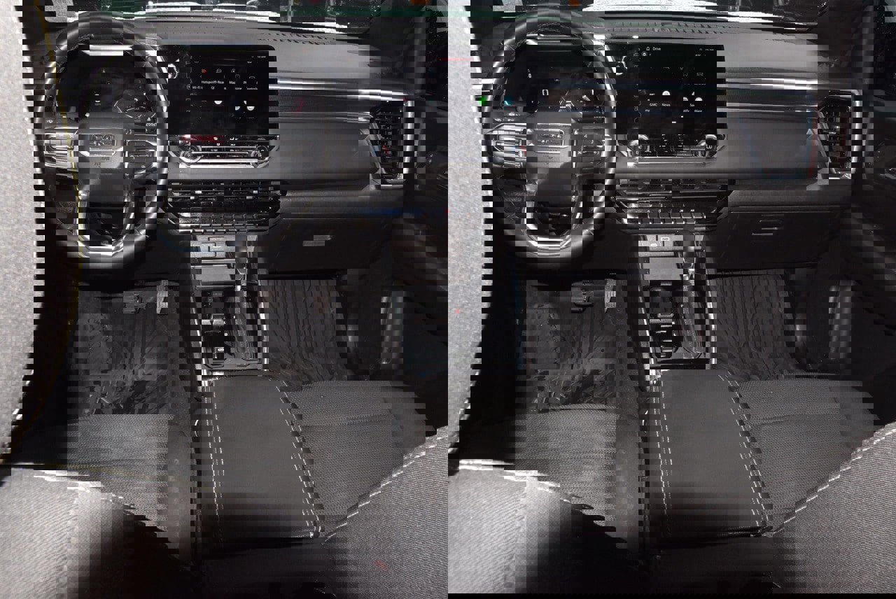 Used 2024 GMC Canyon Elevation w/ Convenience Package image 16