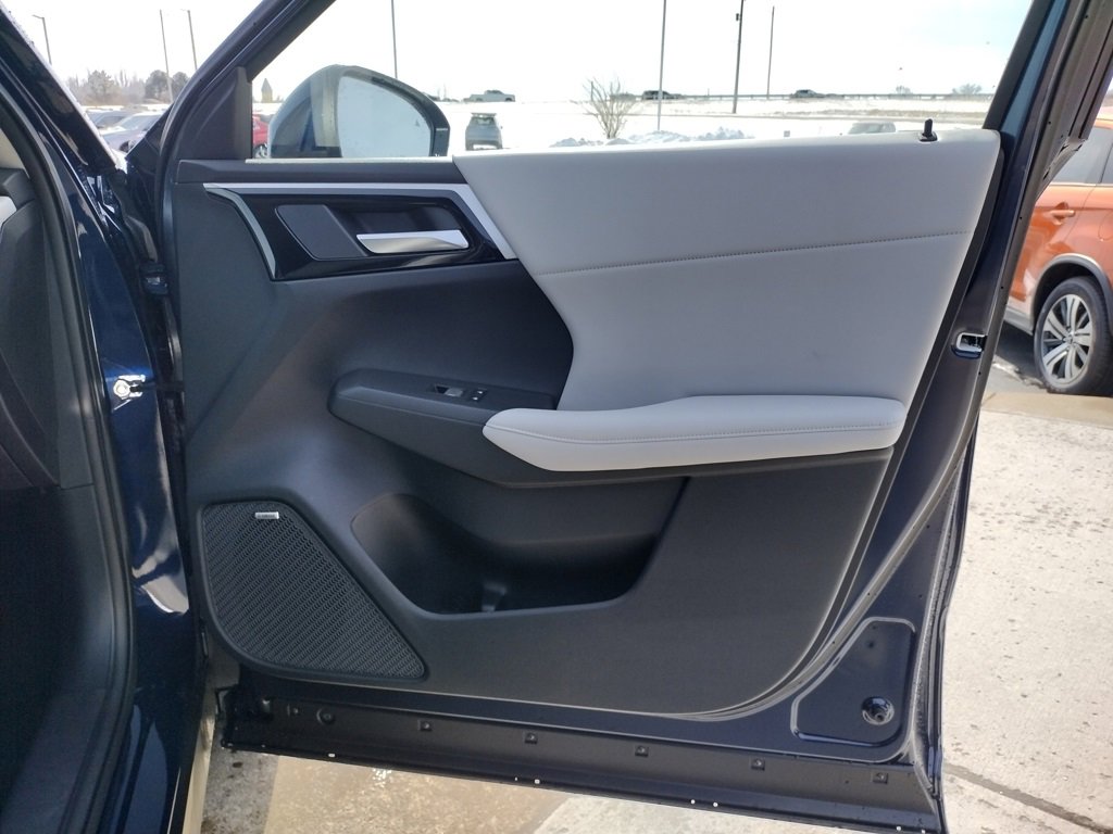 New 2026 Mitsubishi Outlander SE image 33