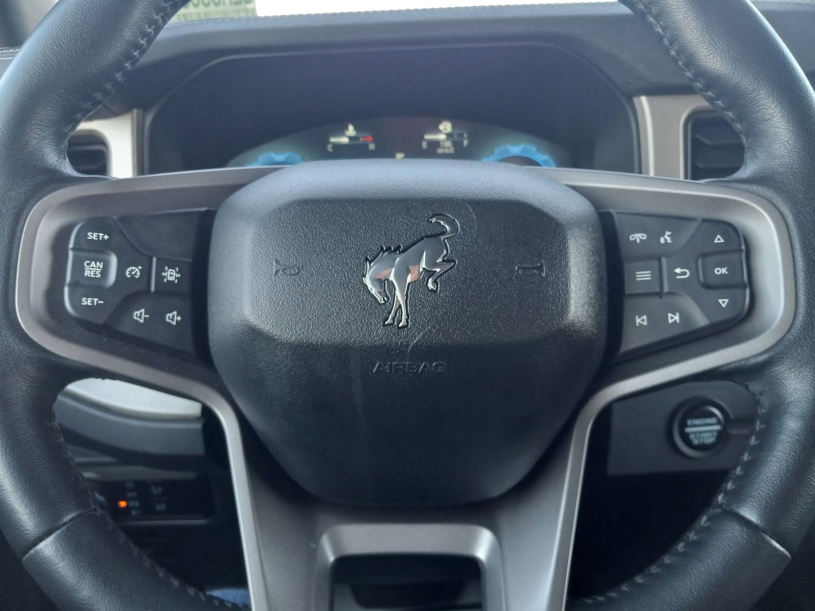 Used 2025 Ford Bronco Outer Banks image 17