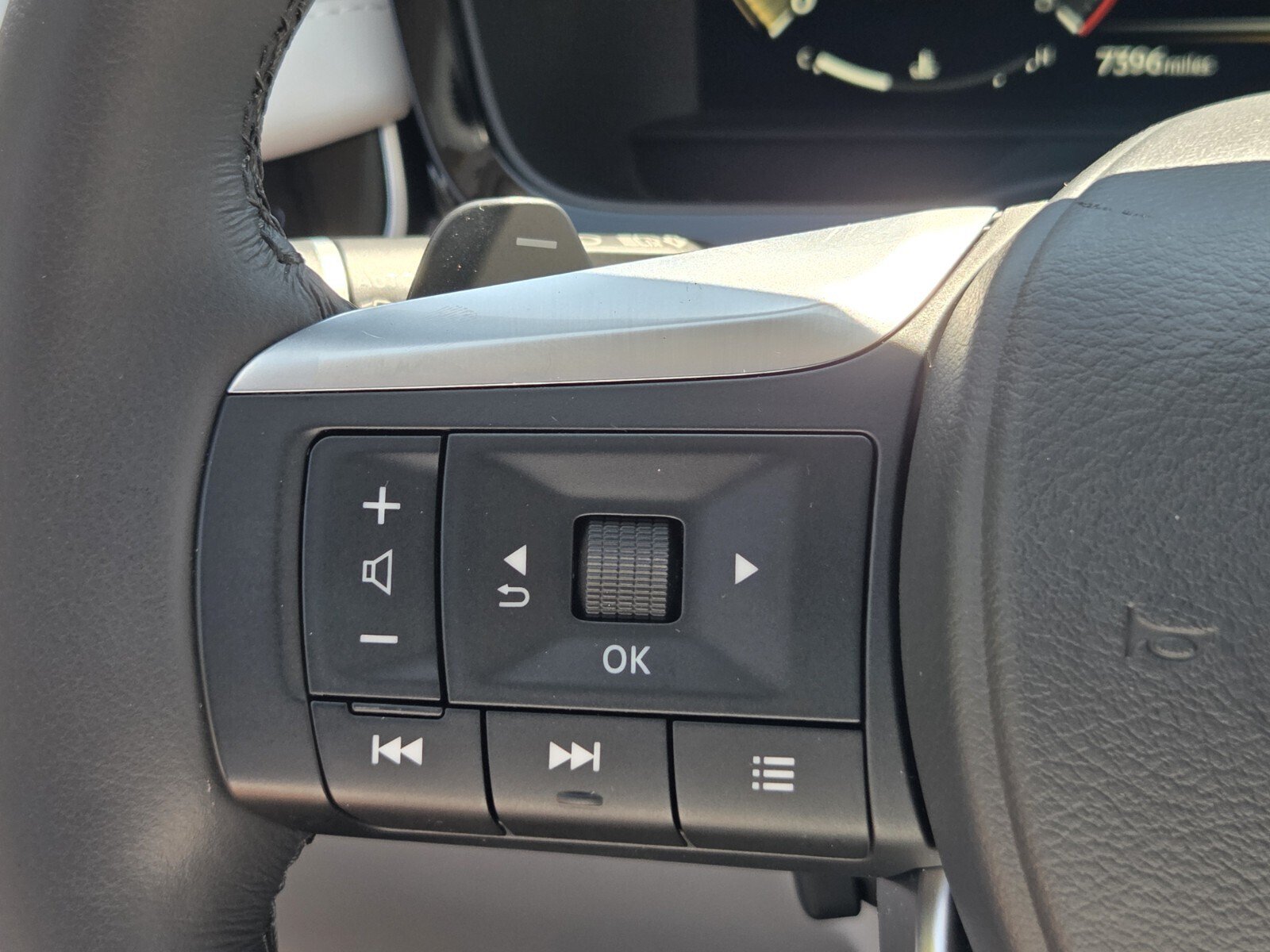 Used 2026 INFINITI QX60 Luxe w/ Cargo Package FWD image 29