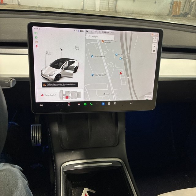 Used 2021 Tesla Model Y Long Range image 4