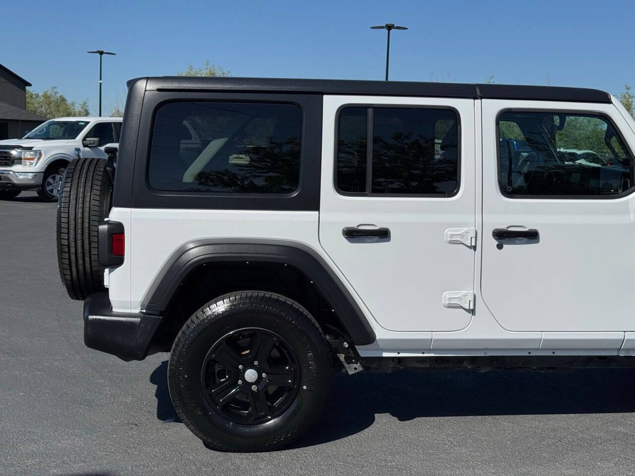 Used 2021 Jeep Wrangler Unlimited Sport w/ Uconnect 4C Nav & Sound Group AWD/4WD image 5