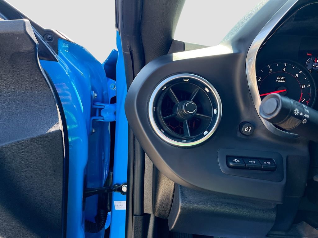 Used 2023 Chevrolet Camaro SS RWD image 10