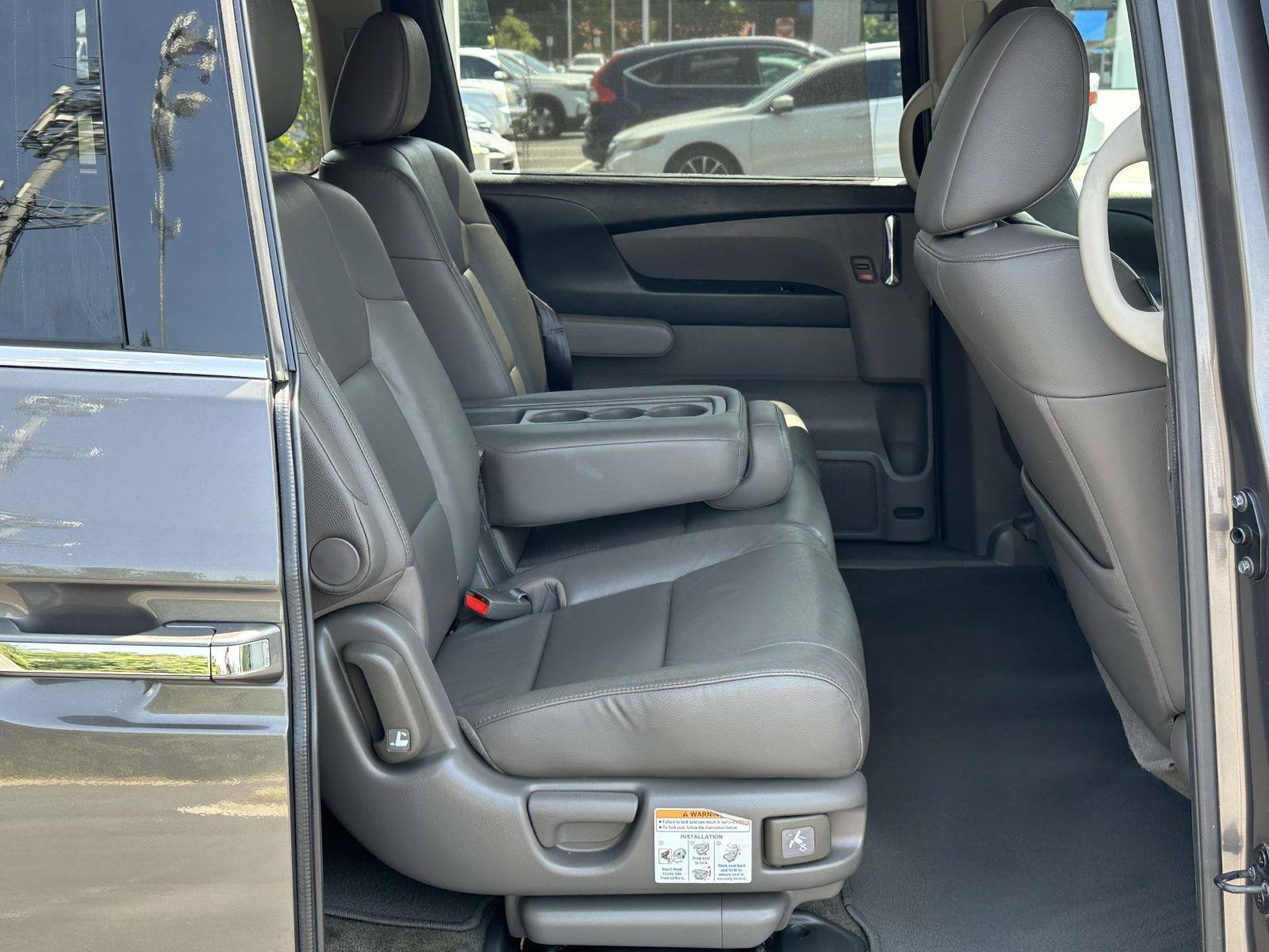 Used 2016 Honda Odyssey Touring image 7