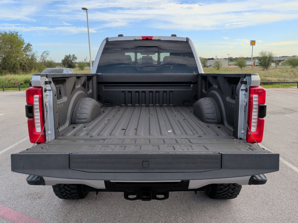 Used 2023 Ford F250 Lariat w/ Lariat Ultimate Package AWD/4WD image 45