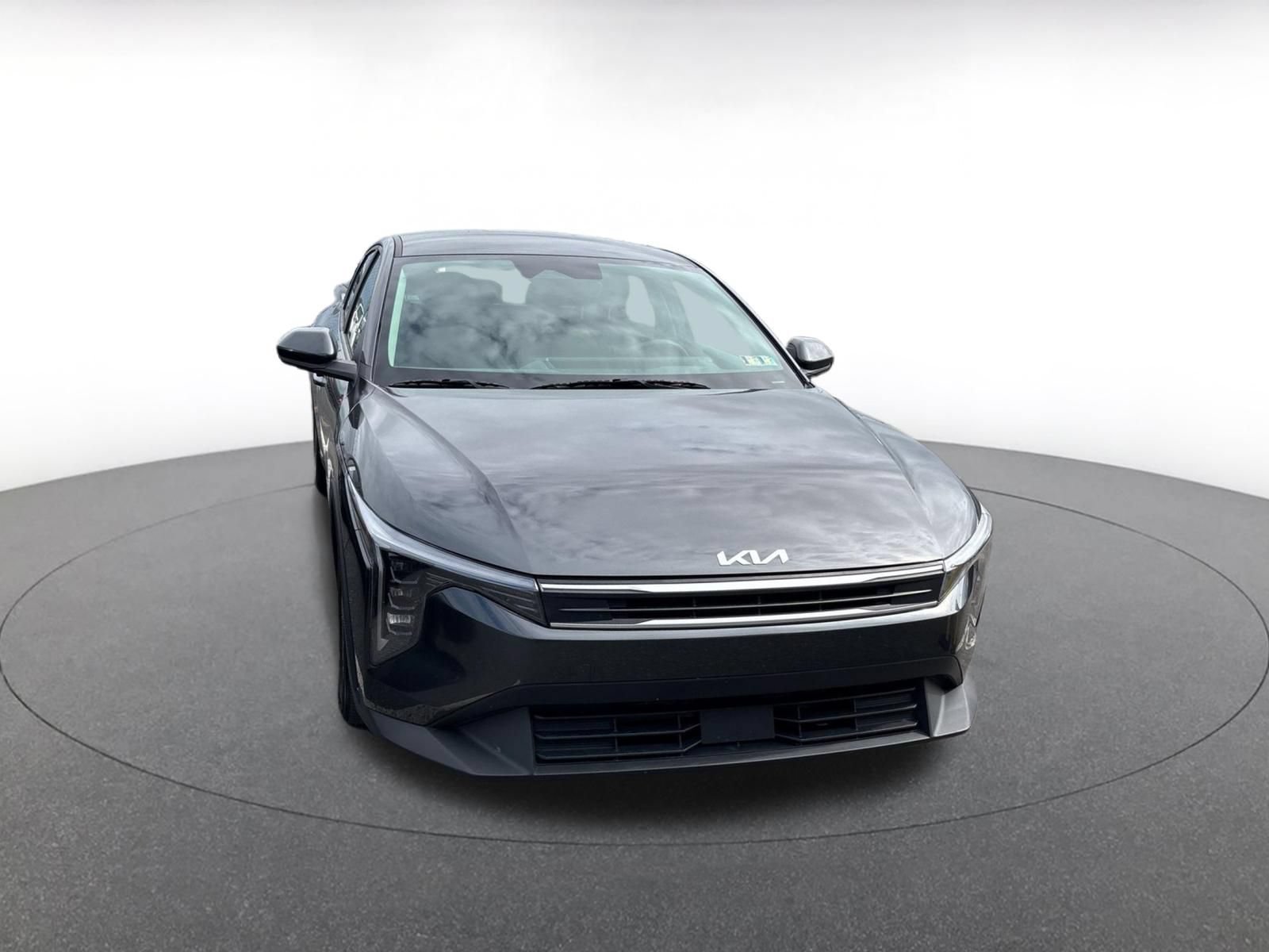 Used 2025 Kia K4 FWD video 2