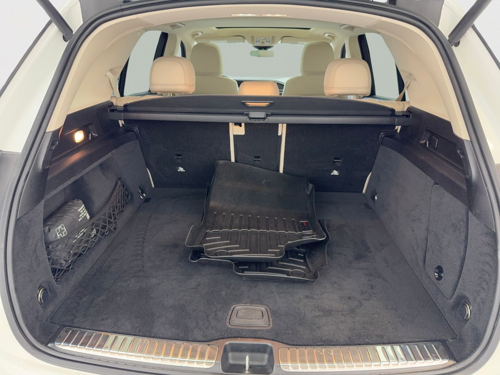 Used 2021 Mercedes-Benz GLE 350 4MATIC w/ Premium Package image 47