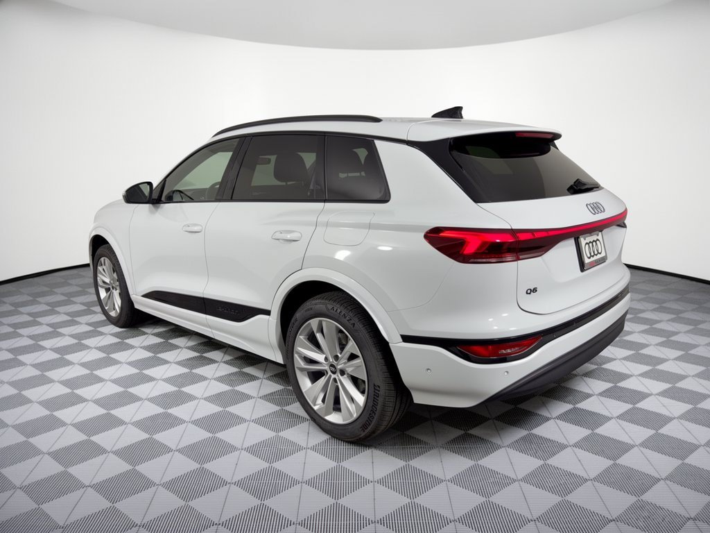 Certified 2025 Audi Q6 e-tron Premium w/ Convenience Package RWD image 3