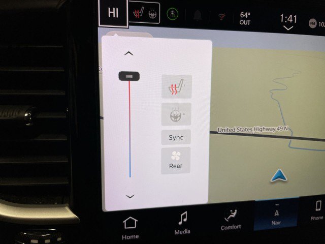 Used 2021 Chrysler Pacifica Touring-L image 22